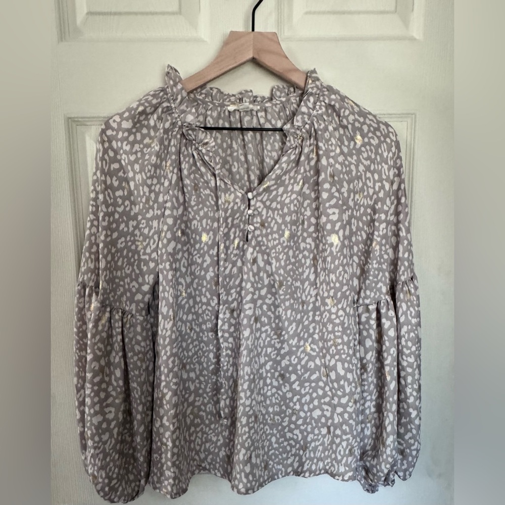 Blu Pepper Gray Patterned Blouse